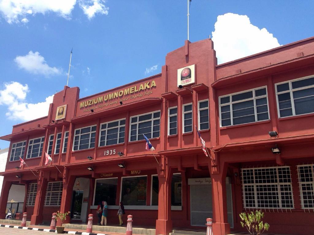 Relax & Chill At Malacca River Exterior photo